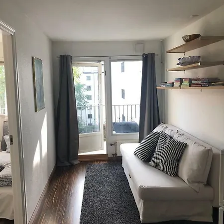 Leilighet Cozy Family With Balcony - In Hearth Of *